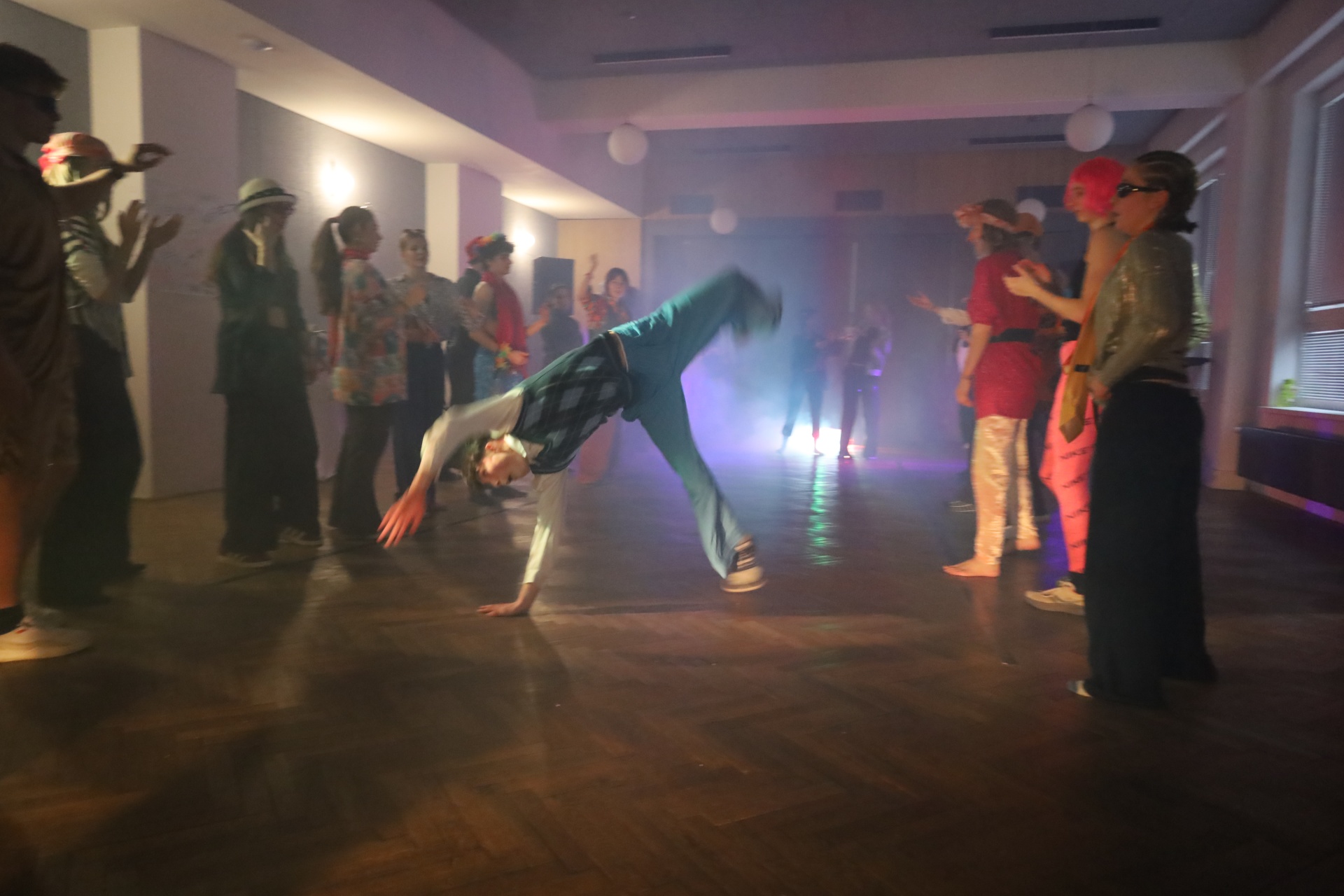 Tři dny ve víru šíleností